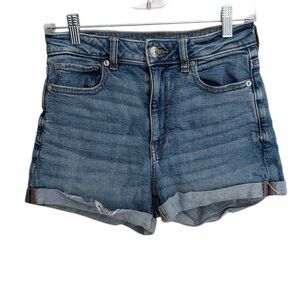 American Eagle Outfitters Light Blue Rolled-Hem Denim Shorts. Size 4